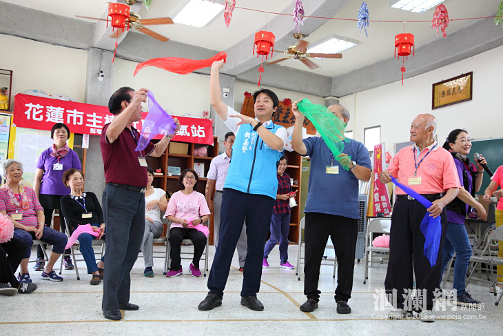 花蓮市各福氣站慶重陽，魏市長前往慰問