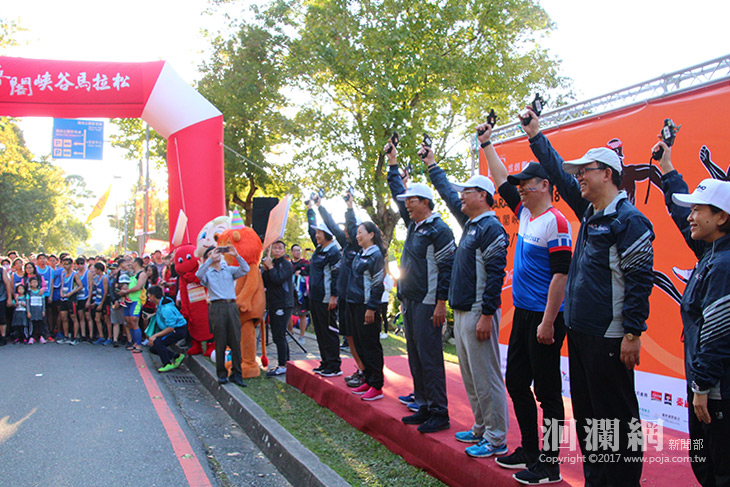 <a href=travel/taroko/2009-08-27/338.html target=_blank class=infotextkey>太魯閣</a>馬拉松-02.jpg