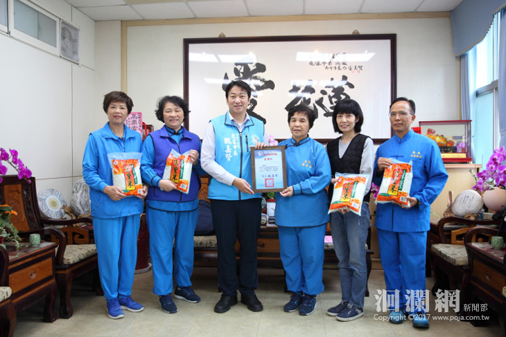 汐止善琴慈惠堂捐白米，展現母娘慈悲