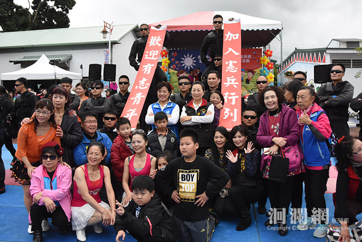 吉安元旦，邀請憲兵隊為鄉親展演國軍戰技