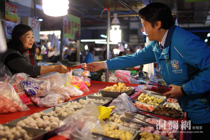 傳統市場年味濃，魏市長拜早年關切攤商生計