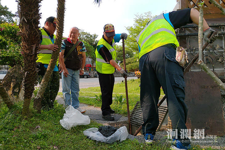 花蓮市展開清溝作業，魏嘉賢力求防汛期排水順暢