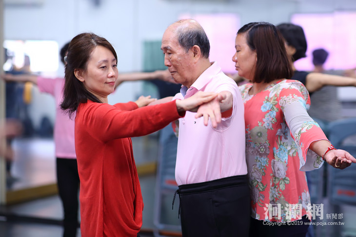 魏嘉賢關懷巴金森病友，呼籲鄉親一起認識巴金森氏