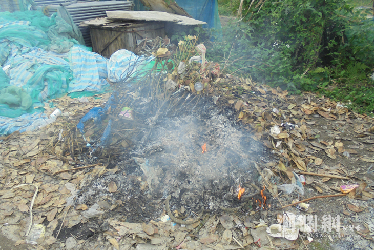 民眾違法露天燃燒.jpg