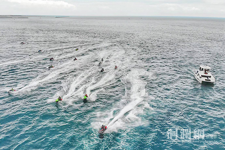 水上摩托車台日交流返臺，魏嘉賢親至花蓮港迎接
