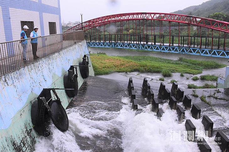梅雨鋒面警訊魏嘉賢視察抽水站要求戒備因應