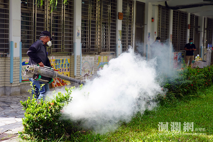 開學前，花蓮市加強校園及公園小黑蚊防治作業
