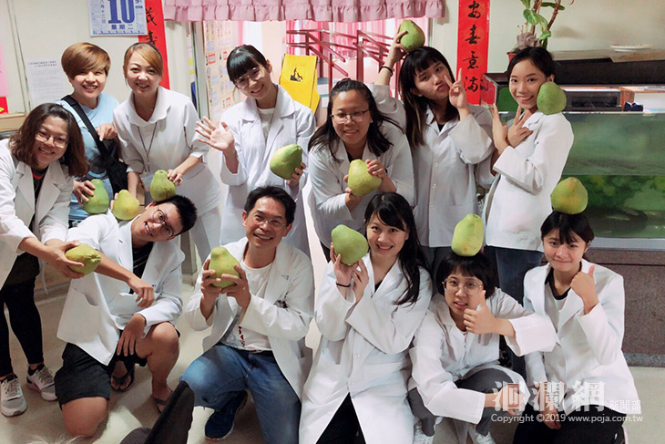  花蓮醫院護理之家歡慶中秋