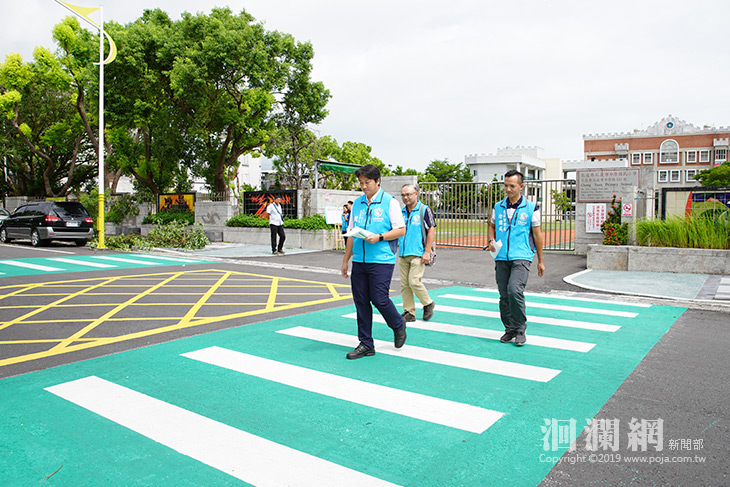 行人穿越線提升防滑系數，保障用學童與路人安全