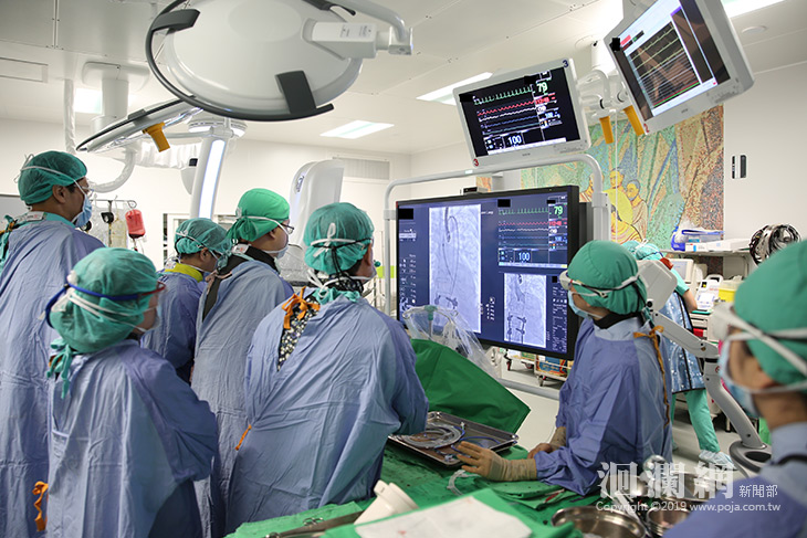心臟內外科攜手開心，花蓮慈院高階整合型手術室啟