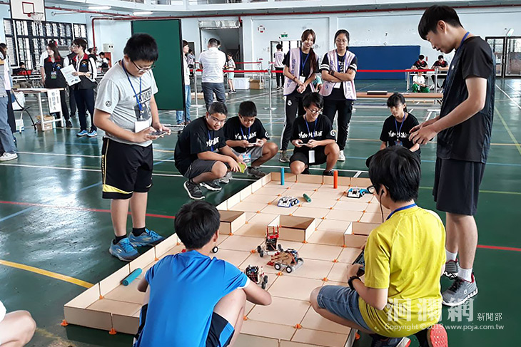 2019花木蘭盃智能自走車運算思維競賽，東部好手同
