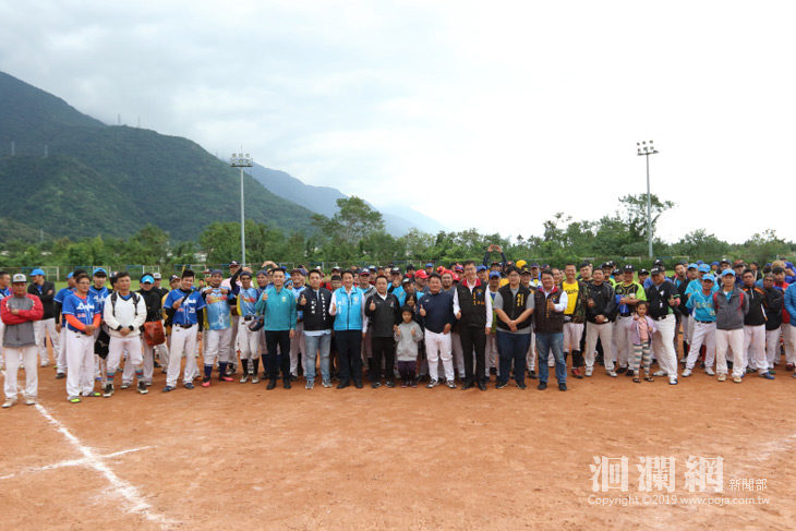 市長盃慢速壘球錦標賽 好手齊聚國福球場競技