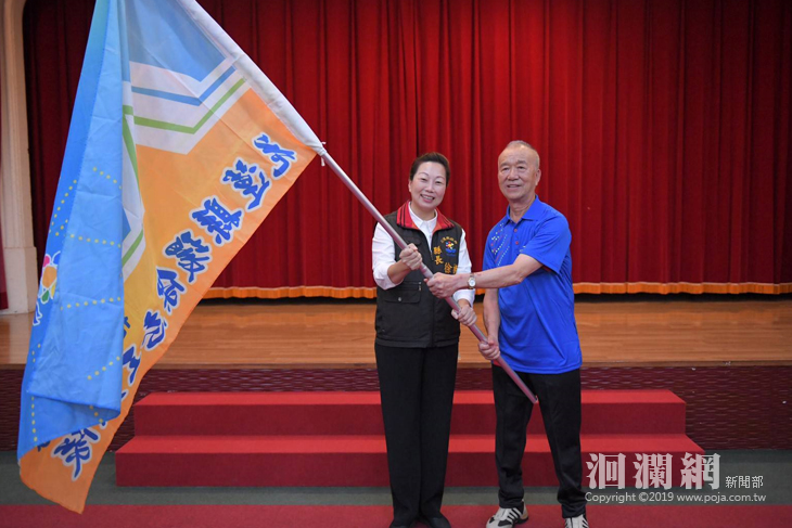 7-群英會縣長授旗.jpg