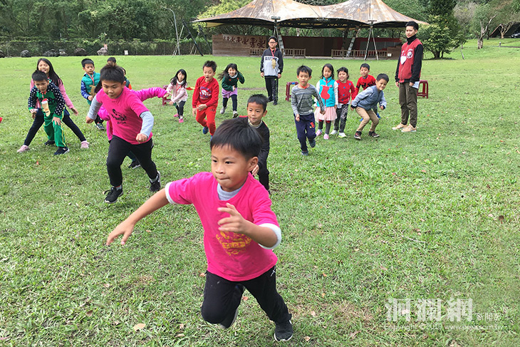 花蓮家扶辦宿營，讓家長有時間陪伴孩子