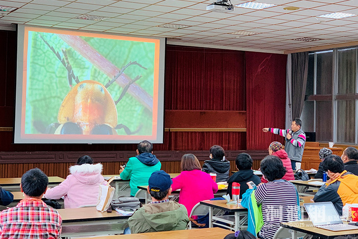 展現賞螢解說好品質，共推大農大富螢光瑰寶