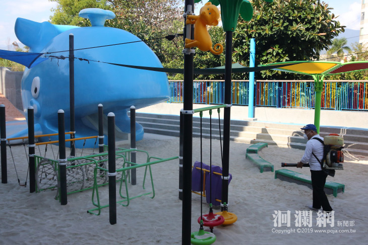 花崗山親子戲沙池今全面消毒，明天起開放囉！