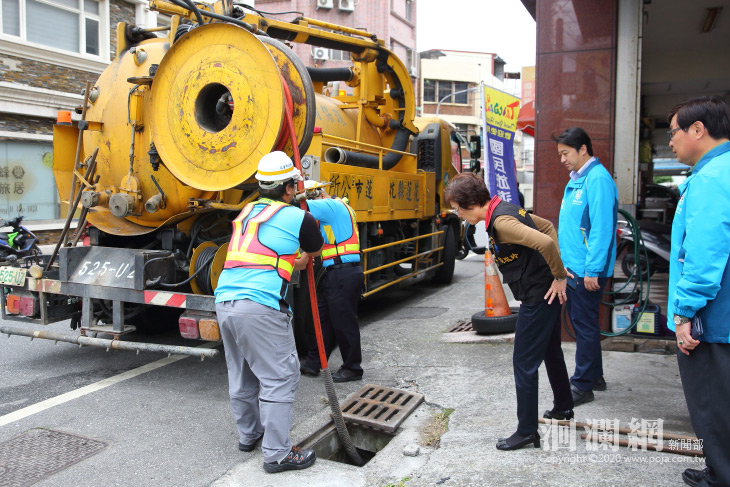 花蓮市3月起展開清溝作業，確保防汛期排水順暢