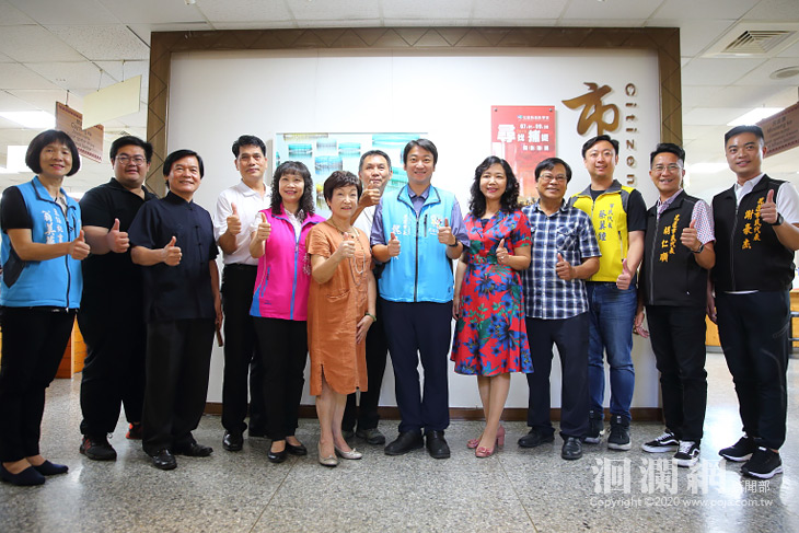 花蓮縣攝影學會「尋找．捕捉」聯展市民藝廊開幕-