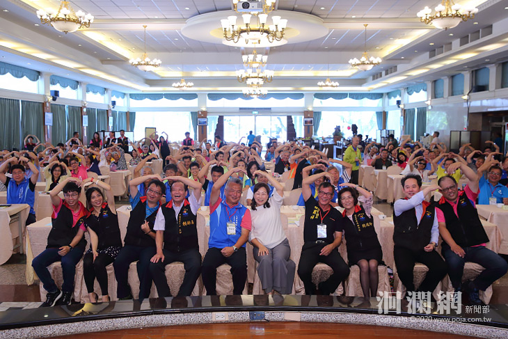 環保志工高峰會表揚民間企業及團體推行綠色採購