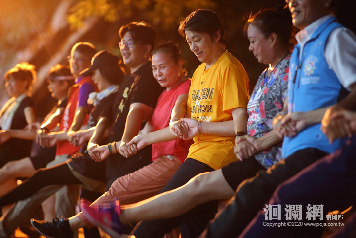 聯合豐年節大會舞團練，魏嘉賢共舞，慰勞族人-洄瀾