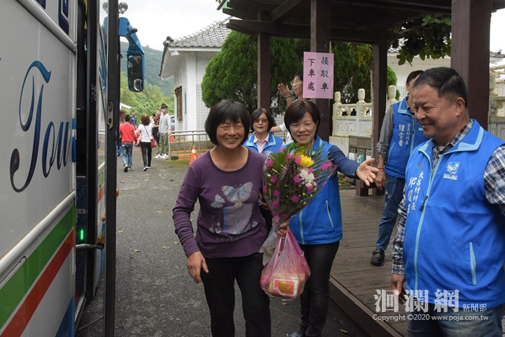 中元普渡法會，吉安鄉慈雲山祭祀提供便民專車