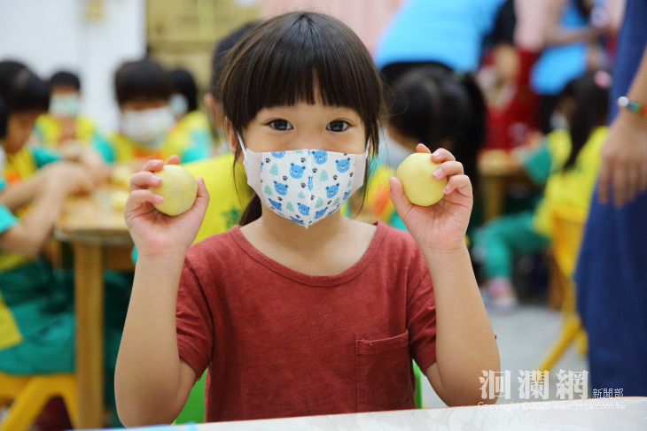 市幼迎中秋，自己做月餅、闖關玩遊戲－洄瀾網新聞