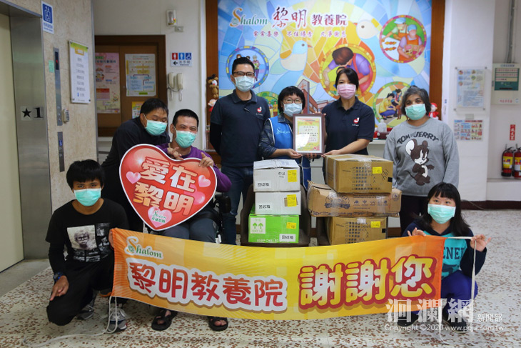 商正食品公司贈送肉品至黎明教養院關懷院童