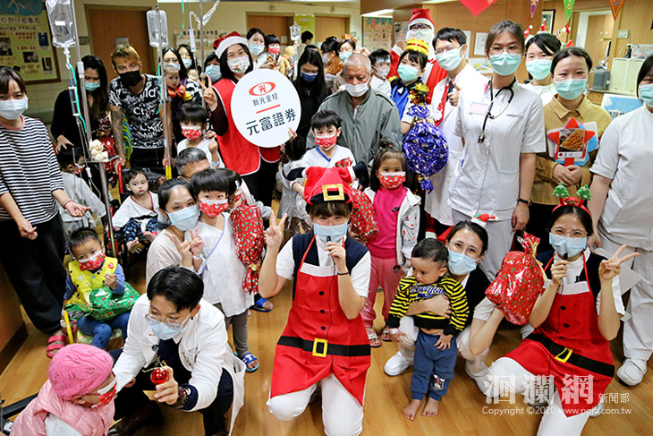 病房洋溢佳節氣氛，心蓮感恩志工相伴