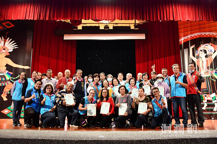 吉安鄉公所協助執行部落權益，35位族人獲頒土地權