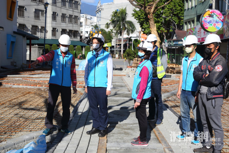 魏嘉賢視察舊鐵道改善工程，打造市區藝術街