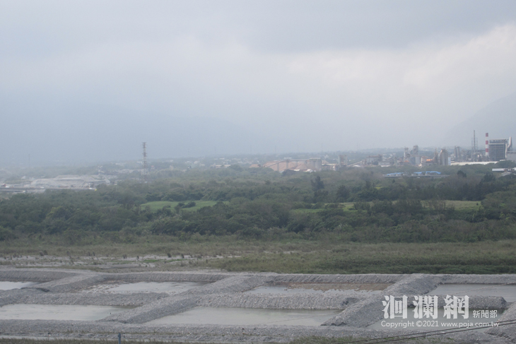 花蓮大橋魚塭式水覆蓋工法.jpg