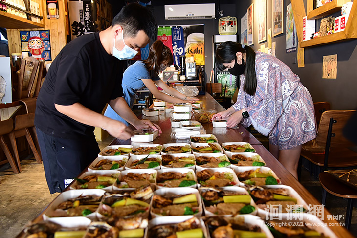 感謝清潔隊員抗疫辛勞，大吉居酒屋偕圓夢超跑租賃