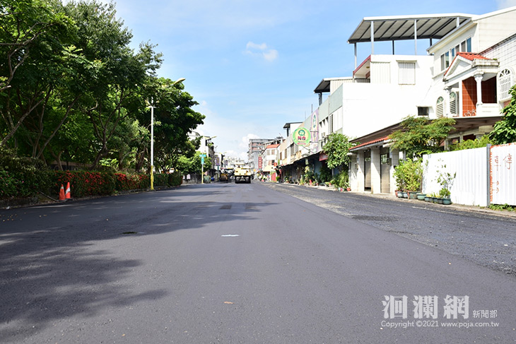 魏嘉賢會勘富強路路面改善工程，確保工程品質