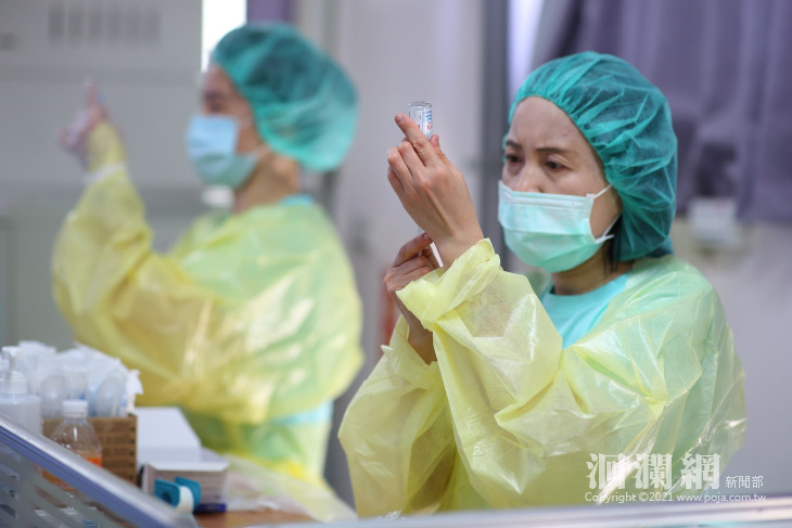 門諾醫院團隊連續兩天完成近2千名長者接種