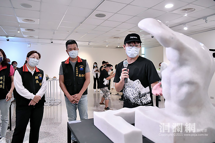 花蓮石雕藝術營人才培訓成果分享展 ，徐榛蔚親自