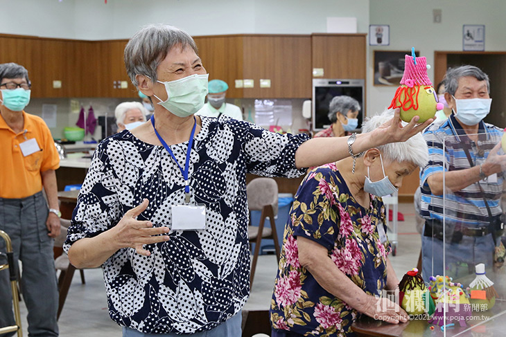 月圓事圓人團圓，花蓮慈院日照中心慶中秋