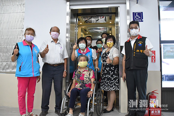 「吉安有愛  行動無礙」多功能電梯啟用