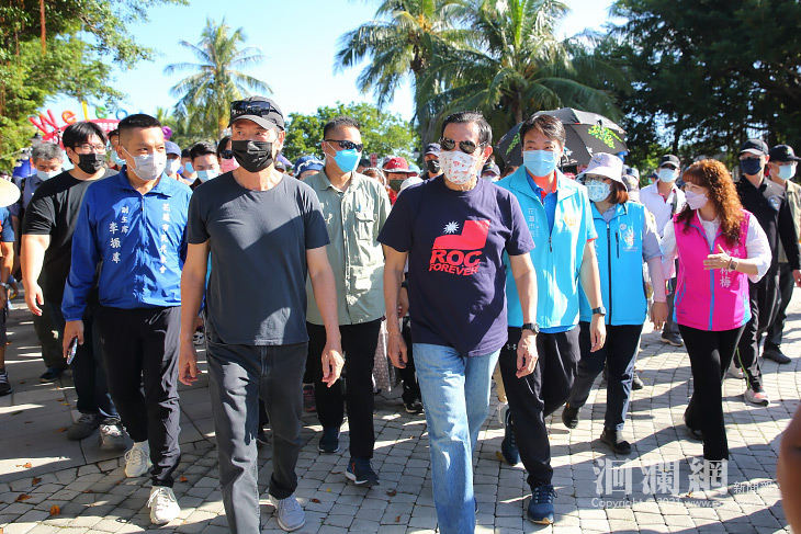 花蓮市健走，馬英九、魏嘉賢與鄉親同樂，健康起步走