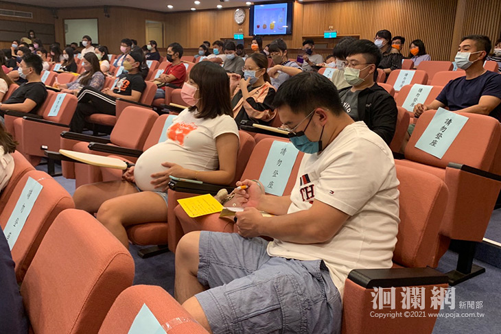 門諾婦幼團隊分享經驗，讓準爸媽不緊張