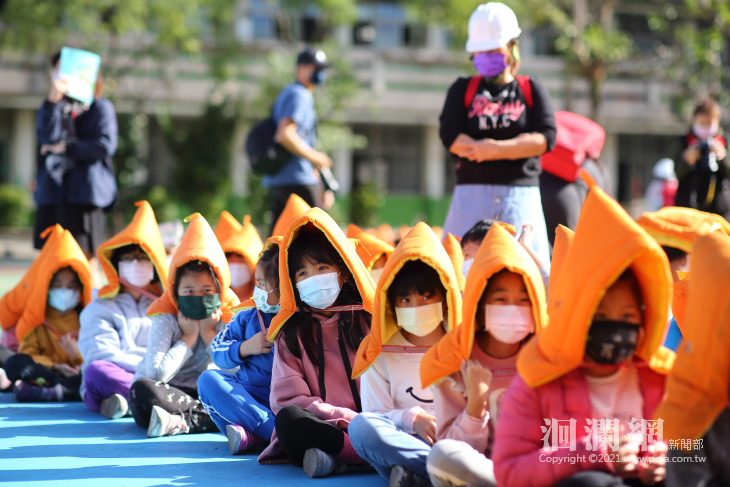 強化校園防災意識 徐榛蔚率隊抽驗 落實日常防災