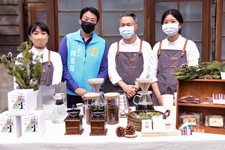 書店喫茶一二三亭環島送咖啡 魏嘉賢肯定傳遞關