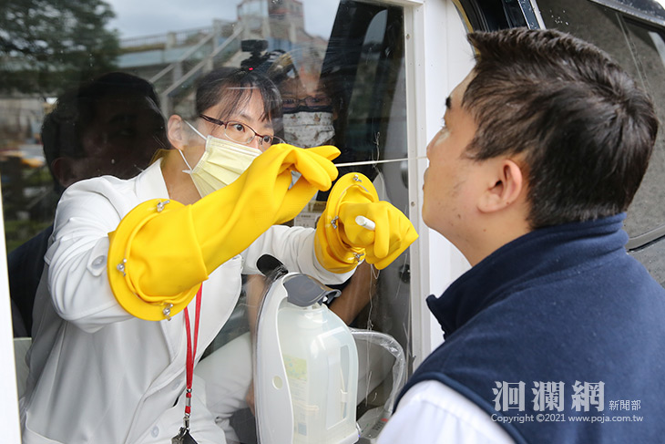 因應春節國外返鄉人潮，花蓮慈院設計行動防疫採檢