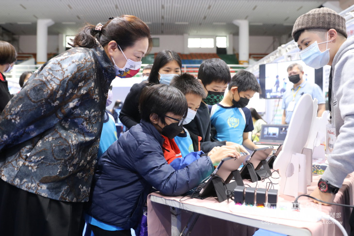 2022科技與藝術教育成果聯展，展現花蓮智慧教育的