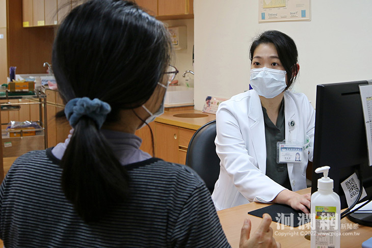 單孔腹腔鏡微創手術，移除子宮肌瘤與卵巢瘤復原快