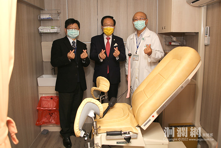 門諾受贈子抹檢查車，持續守護東部婦女健康