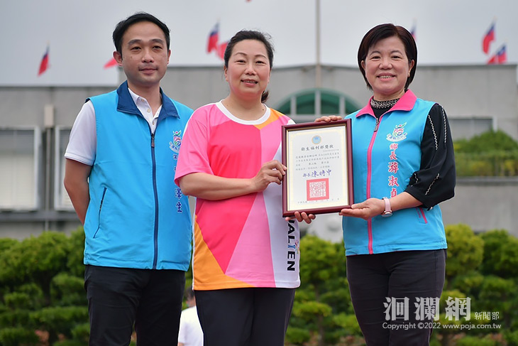 吉安鄉榮獲中央衛福部全國評核獎勵，全縣唯一兒童