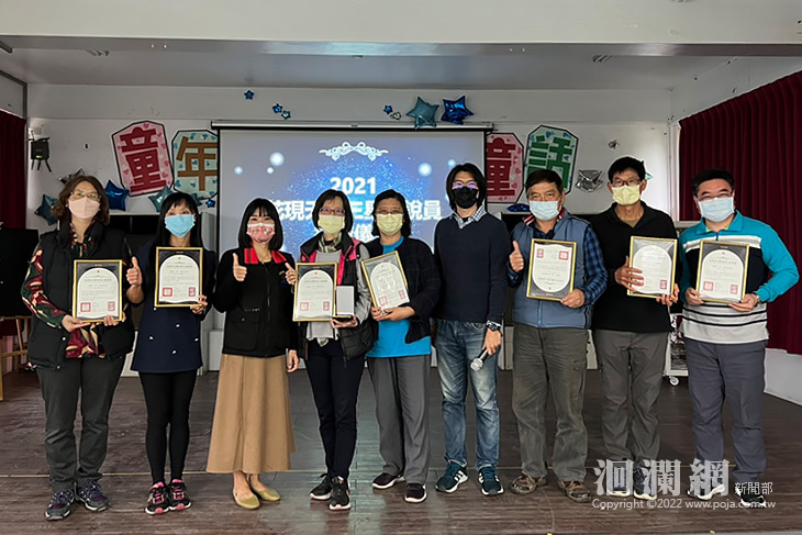 花蓮縣政府舉辦花現天文解說員授證儀式 觀光人