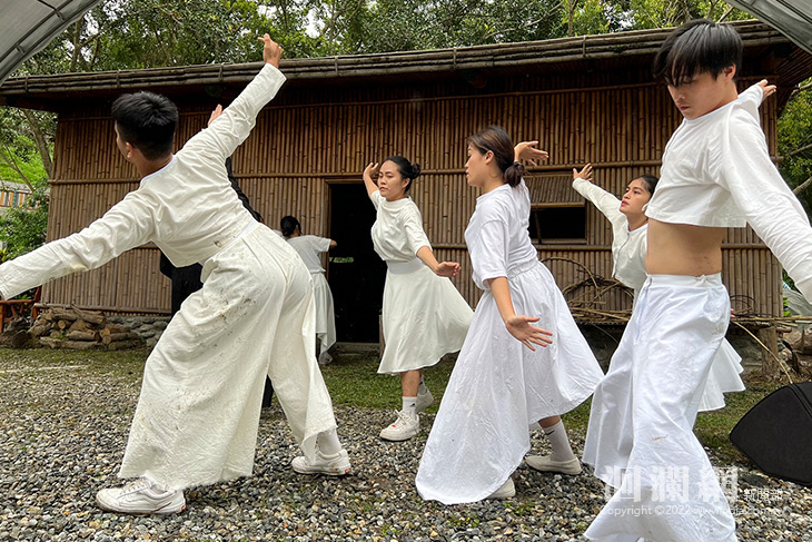 部落化身大型展場 Phpah藝術聚4/29開展