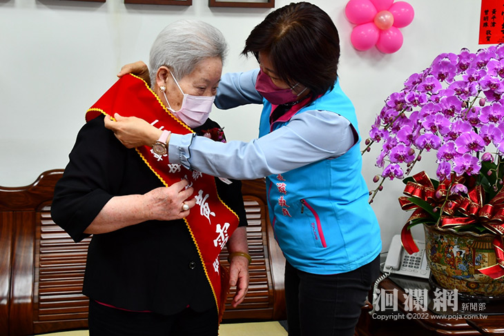 吉安鄉最「家」女主角隆重登場，游淑貞到宅親送模