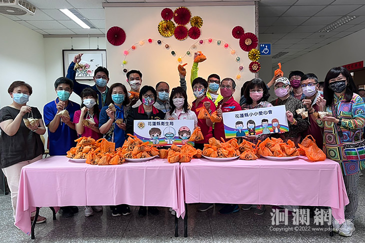 解隔保險金購買肉粽送衛生局 小小愛心會加碼轉